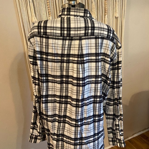 Croft and barrow Mens plaid shirt - Picture 2 of 3
